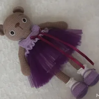 Чудесная мишка в платье