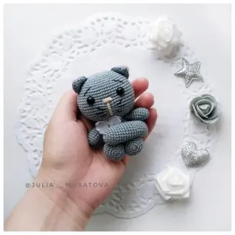Серенький котёнок