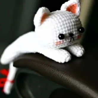 Падающий котенок
