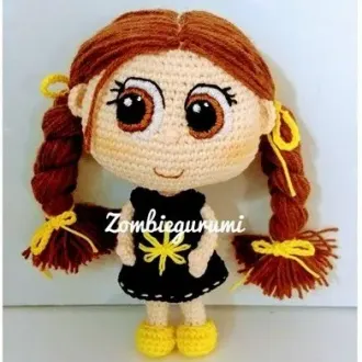 Куколка с косичками