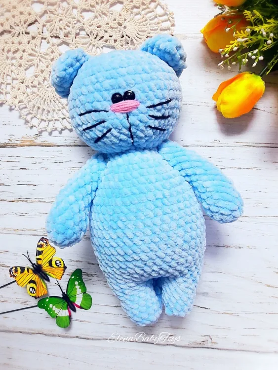 Милые и нежные кошечки, связанные по одному описанию, фото 2