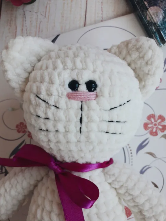 Кошечка Зефирка из мягкой плюшевой пряжи, фото 2