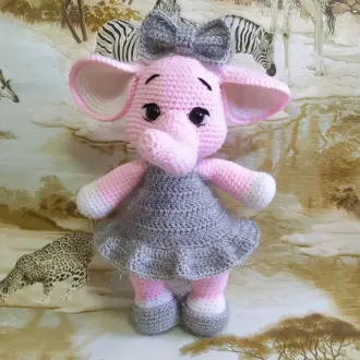 Слоняша автор- @zhuktoys