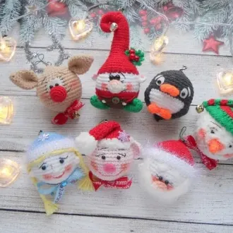 Новогодние игрушки в ассортименте Автор — Татьяна Ерофеева