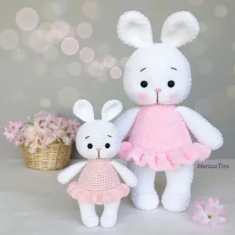 Зайки плюшевые