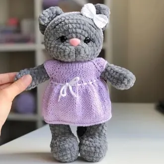 Плюшевая кошечка