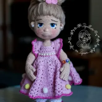 Куколка в розовом
