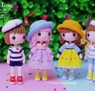 Маленькие куколки подружки