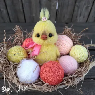 Цыпочка среди яичек