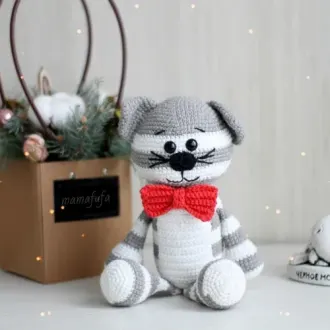 Котик в галстук-бабочке